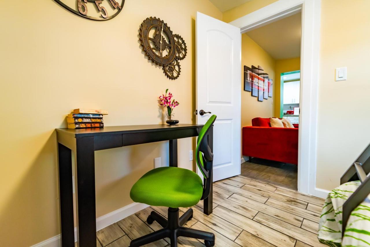 Beach Chairs, Good Kitchen, Strong Wifi On 14Th Ave Φορτ Λόντερντεϊλ Εξωτερικό φωτογραφία