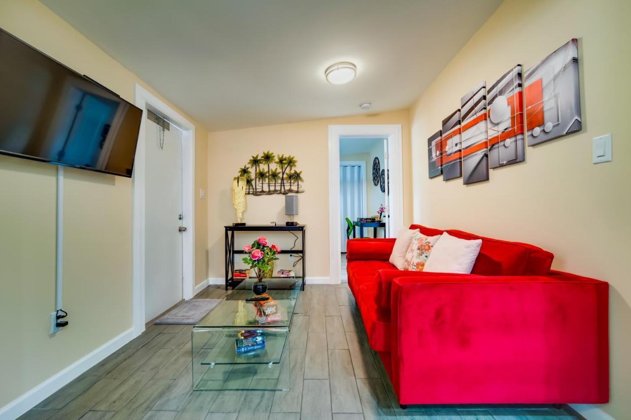 Beach Chairs, Good Kitchen, Strong Wifi On 14Th Ave Φορτ Λόντερντεϊλ Εξωτερικό φωτογραφία